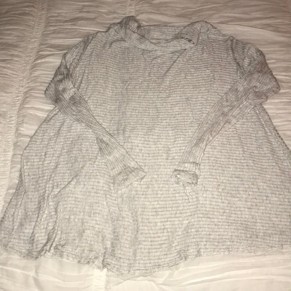 Free people love split grey top